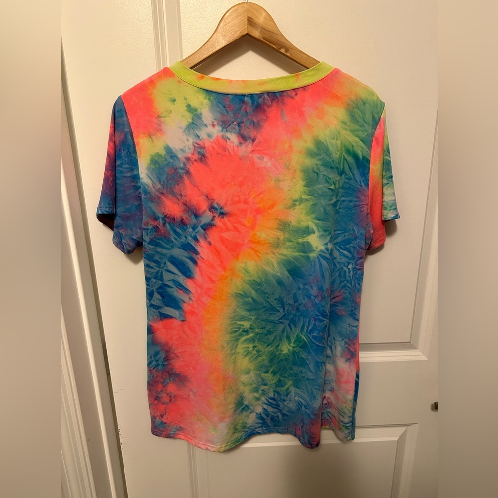 Unisex large super soft tie dye rainbow neon vneck tshirt. - Picture 3 of 3